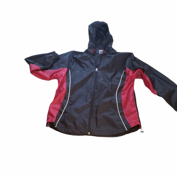 Cheetah Jackets & Blazers - Cheetah Women's Light Weight Jacket / Wind Breaker Front Zip Black/Red Size: M